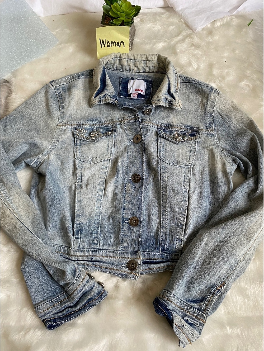 BONGO Women's Medium Light Wash Denim Jacket